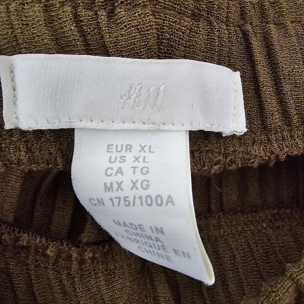 H&M Olive Green Two-Piece Set - Picture 14 of 15